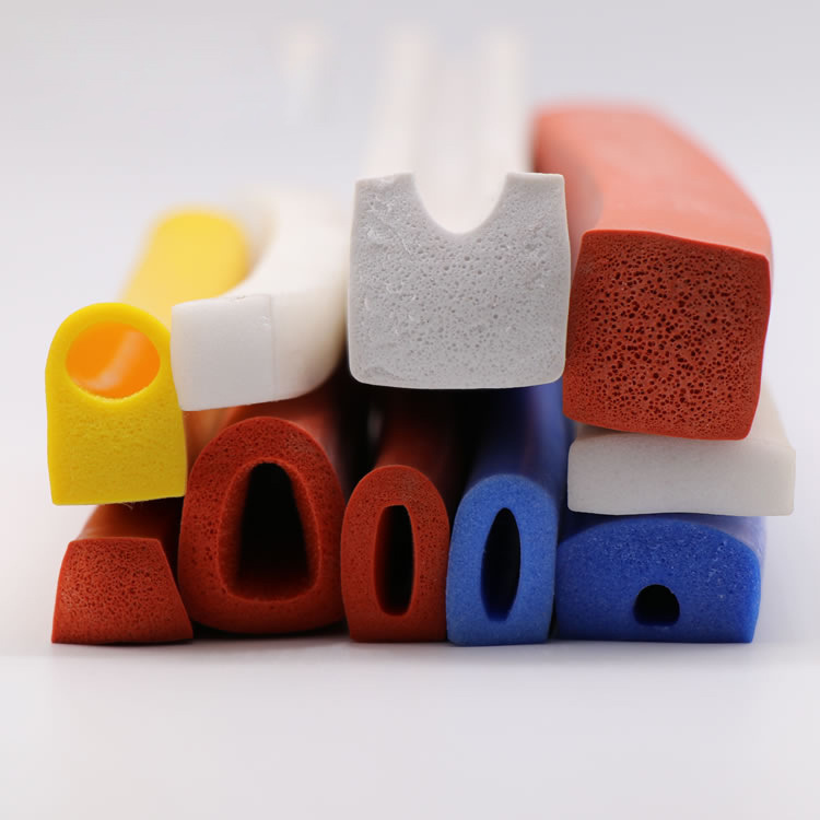 設(shè)備密封條有異味、不耐高溫消毒？嶸牌食品級(jí)/醫(yī)療級(jí)硅膠發(fā)泡條，無(wú)毒無(wú)味，耐高溫滅菌